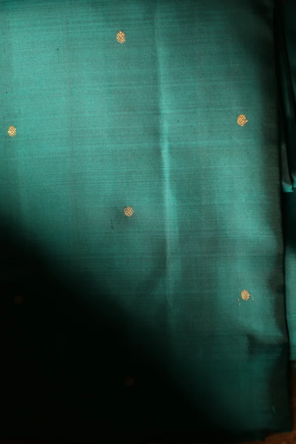 Kanchipuram – Border Less